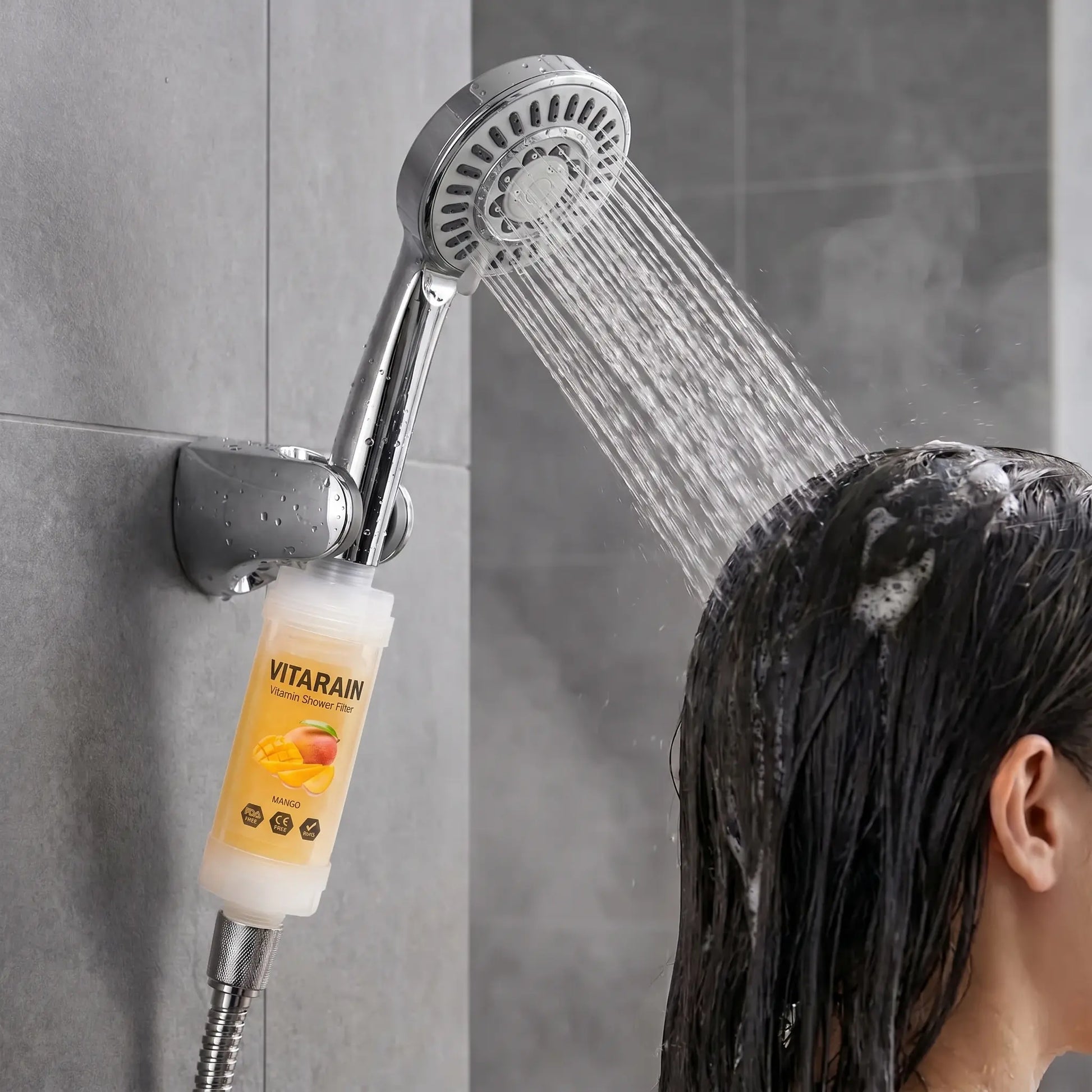 VITARAIN Korean Vitamin C Shower Filter in Mango scent for reducing chlorine and improving shower water, فلتر الشور الكوري بفيتامين C من فيتارين برائحة المانجو لتقليل الكلور وتحسين ماء الشور