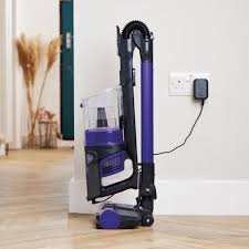 Anti Hair Wrap Cordless Vacuum IZ200 by SHARK